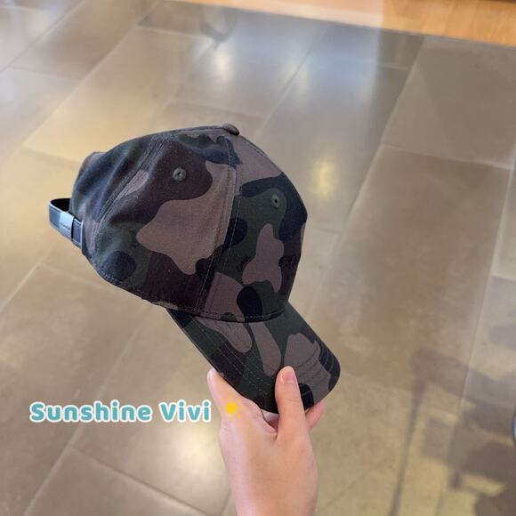 NWT Coach Embroidered Baseball Hat With Camo Print XS/S CAA64 - Picture 2 of 6